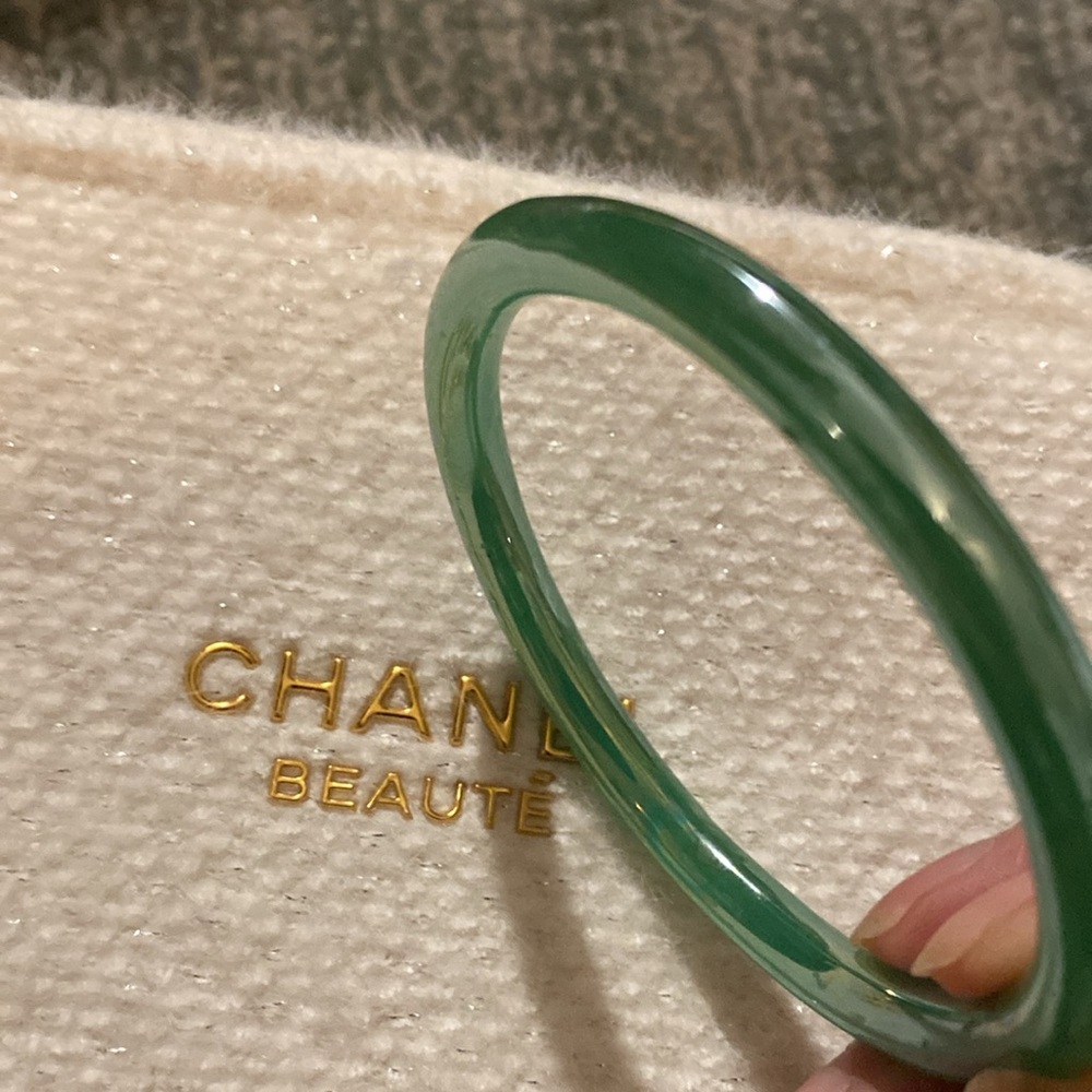 GREEN GLASS JADE BRACELET - Picture 2 of 2